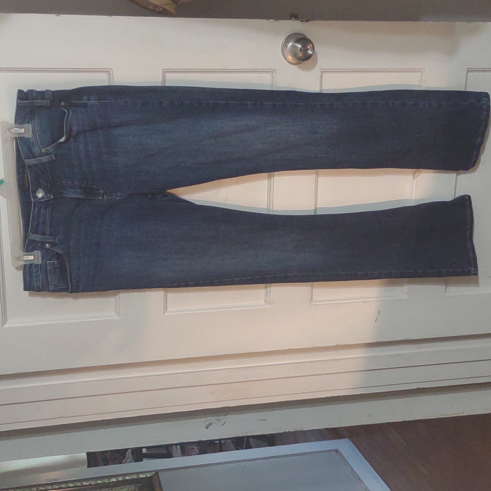 NWOT silver jeans.
